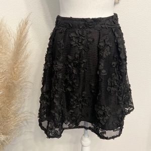 Worthington plus size circle skirt black floral appliqué 12P petite